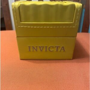 Great watch with mother of pearl face.